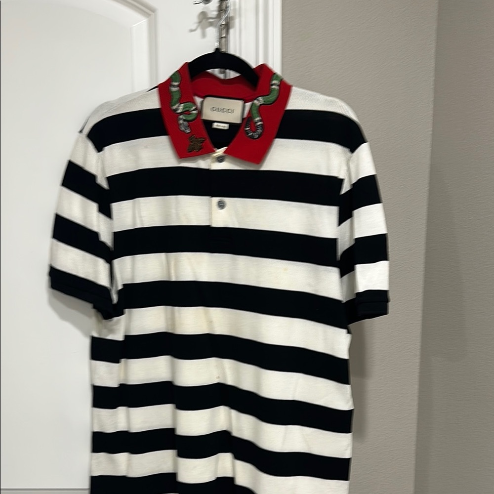 Gucci  Polo with snack and bee embroidery